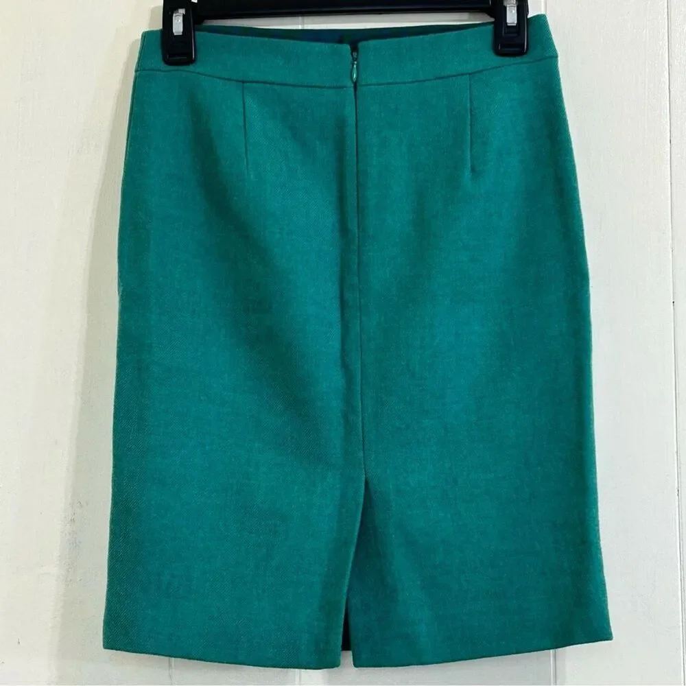 J. CREW Petites Wool Skirt Size 0 Green 100% Wool No.2 Pencil Skirt Knee Length